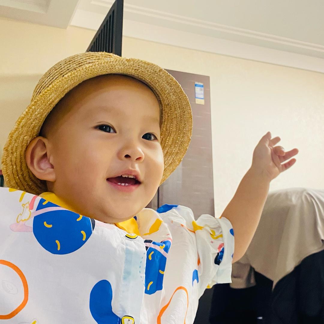 蒙娃小迈耶（求关注版）