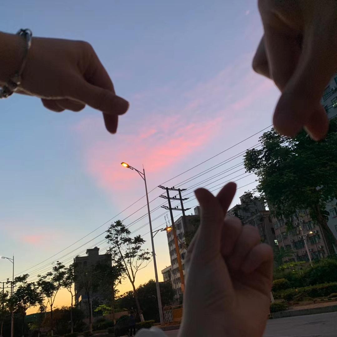 烽富游戏科技钟子