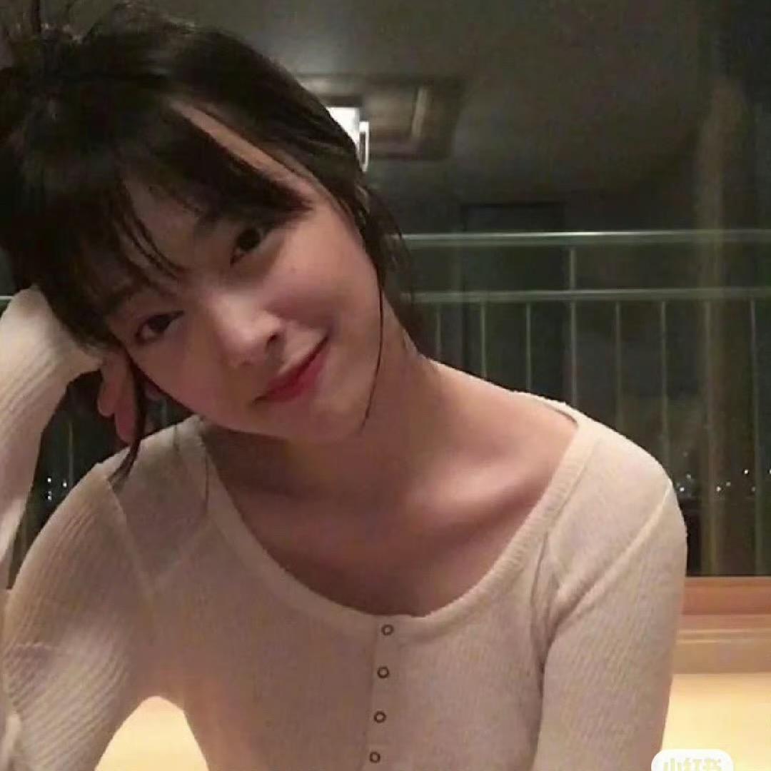 702