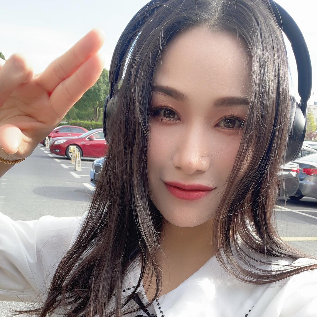 一伊