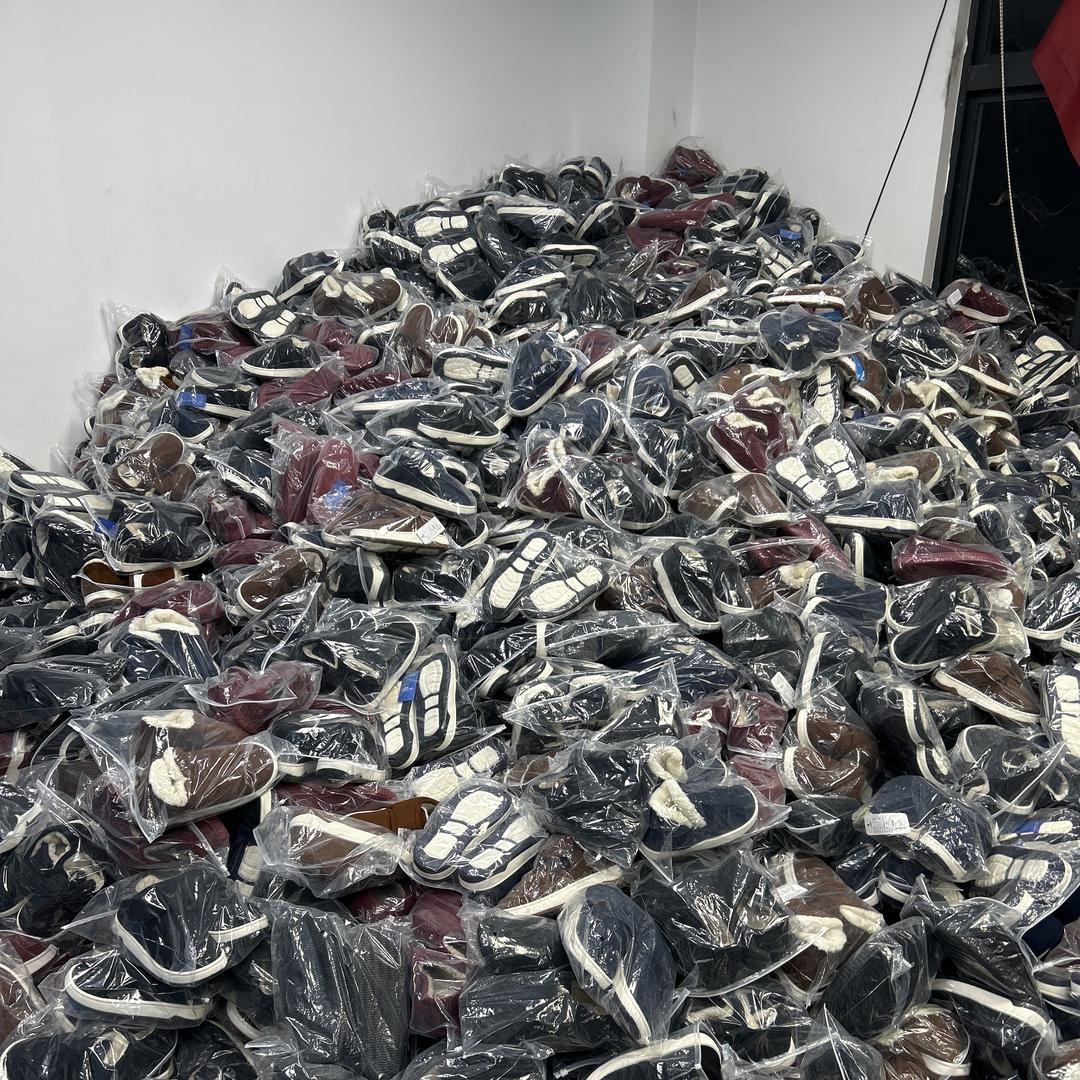 席之南台州市宣捷席业有限公司女鞋专卖店