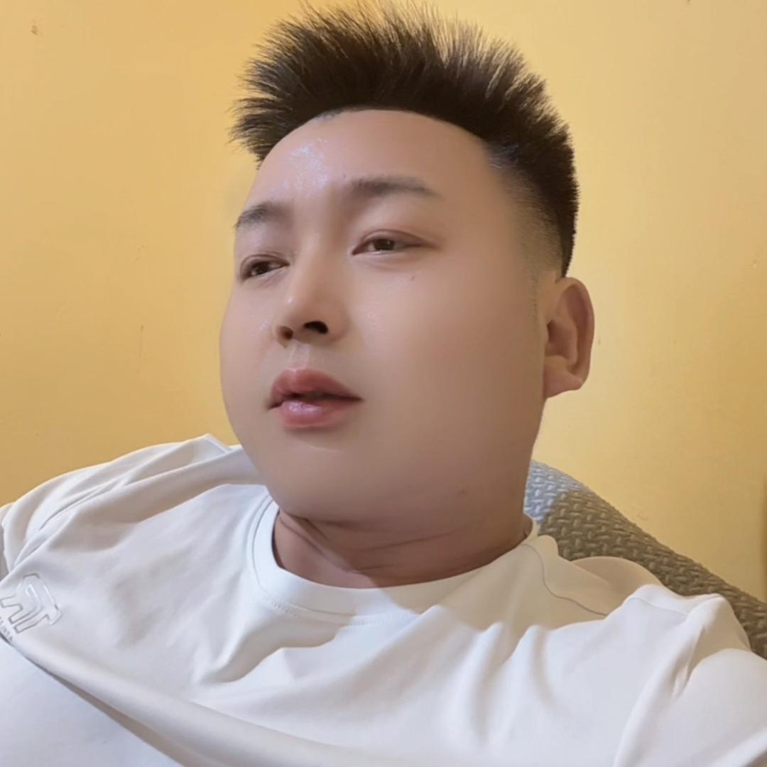 邹帅。？嫁贵州男人，享受辛福一生。