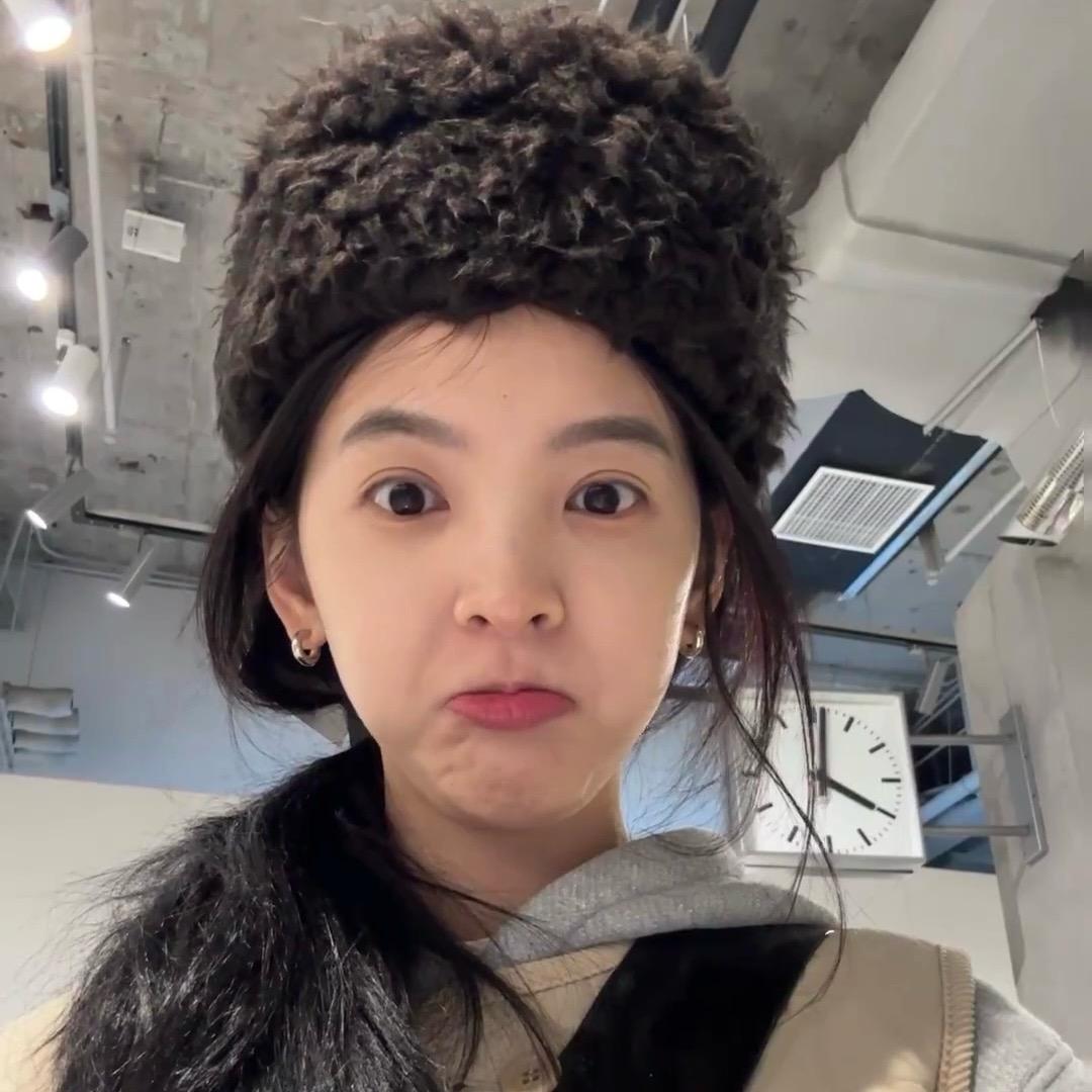 某凡-