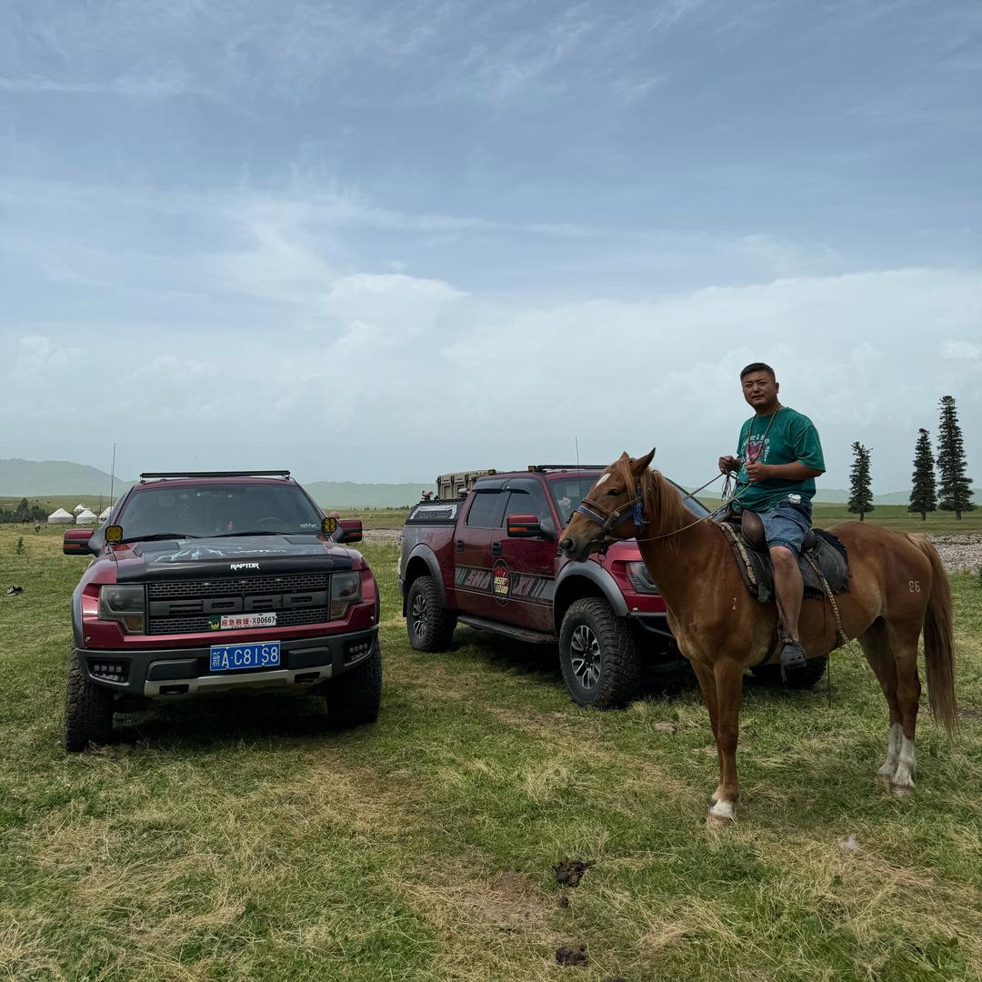新疆 轮迹探险-小杰（私人定制旅行）