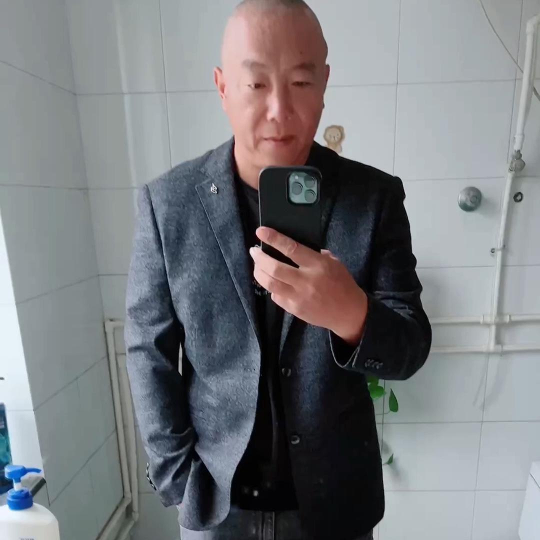 卖沙石料陈哥