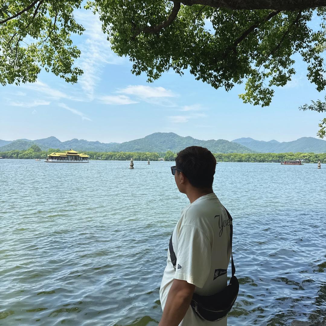 小黑哥