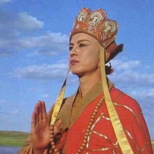 是彦颖呀