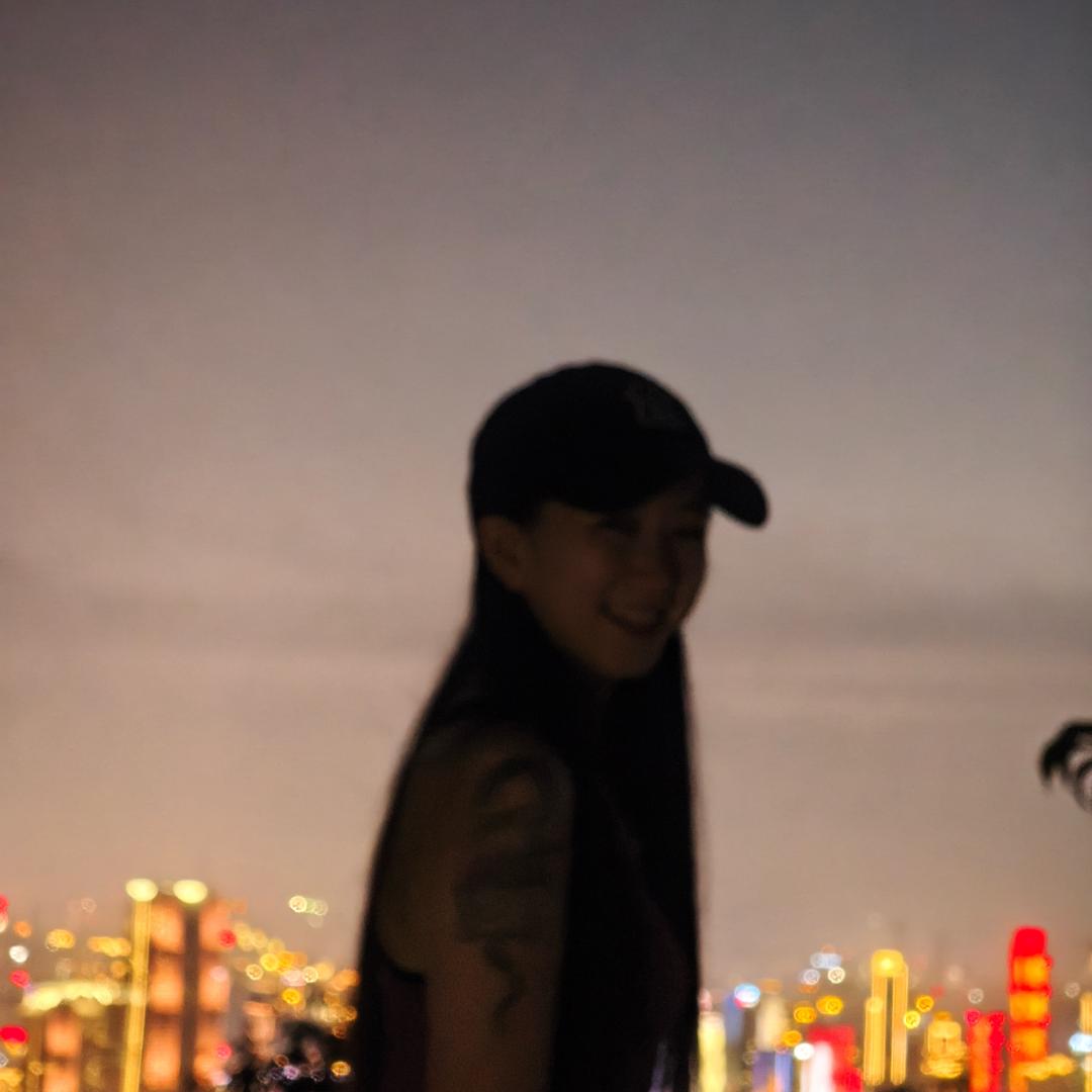 哥斯拉不说话