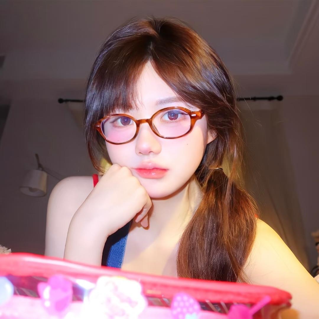小颖爱吃糖🐾