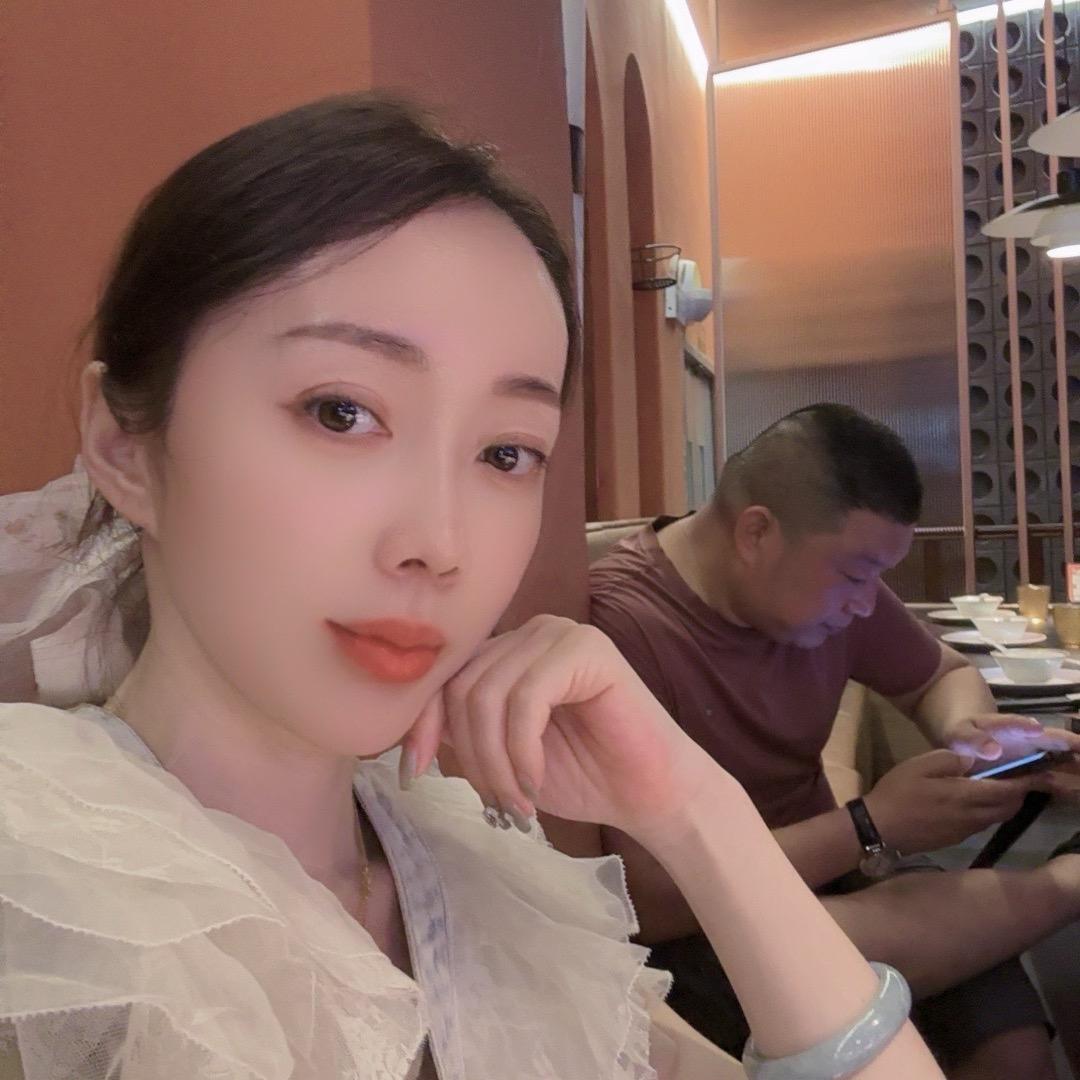 凯罗夫妇《锦盈轻体记》