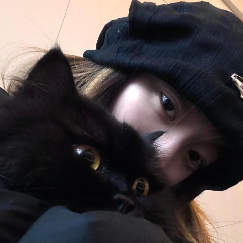 ^ 贊贊大王^ ੭.