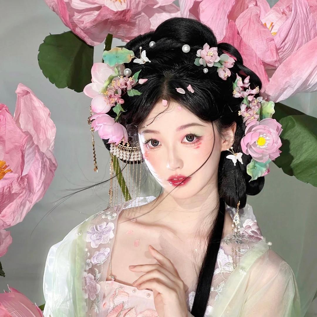 西安化妆师小雪