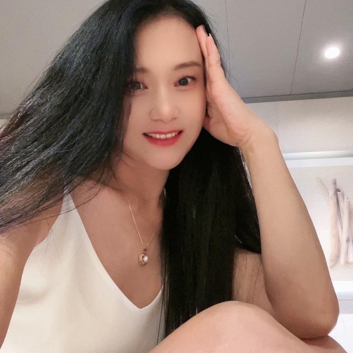 静心（花花🌸🌺世界，静待己心）