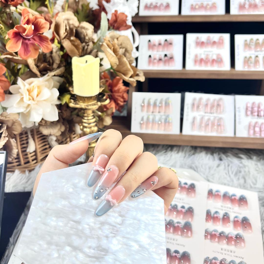 在逃公主穿戴甲