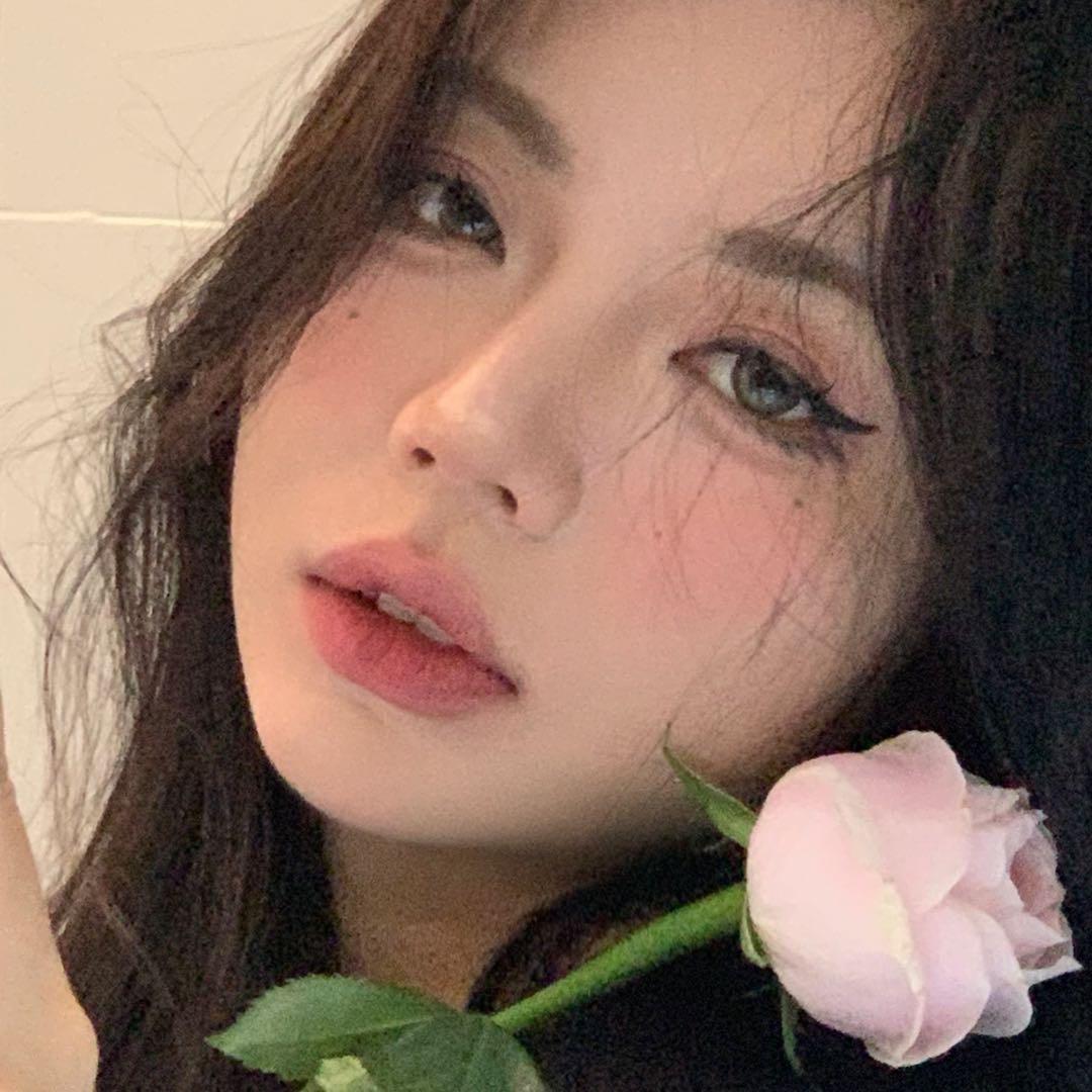 一只予漫画身材服饰