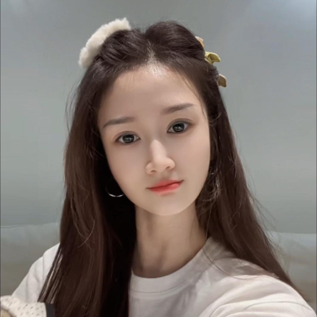 🌻  嗯 ʸⁱ 🌻
