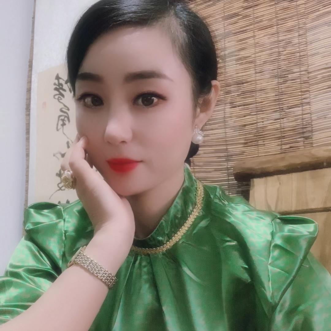 我转身了才看清你