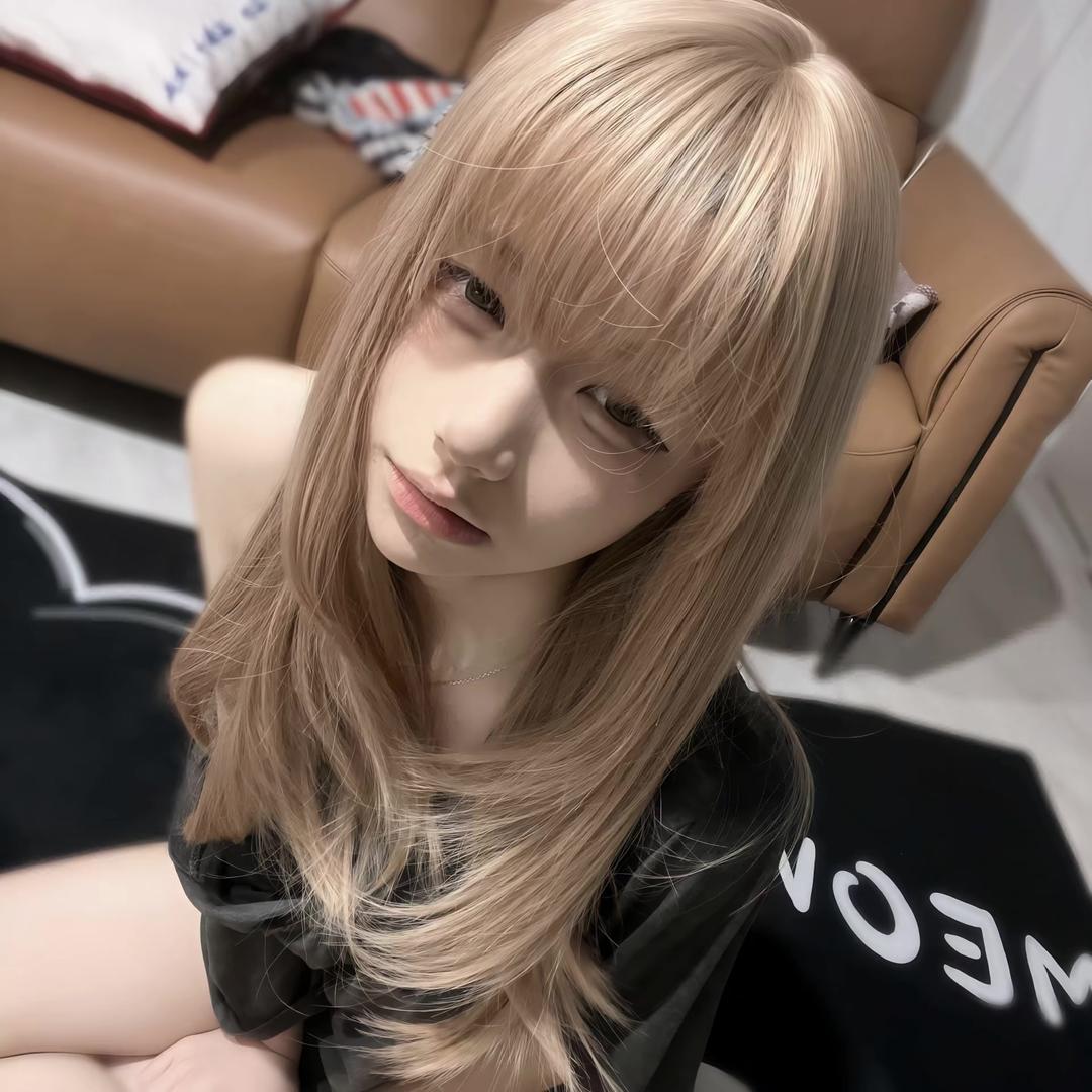 萲