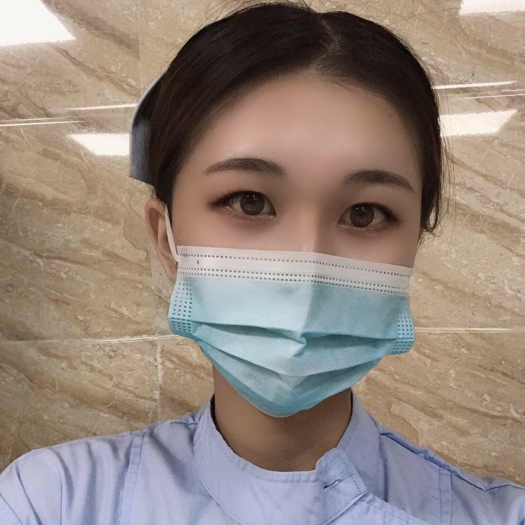 憨憨女孩👧