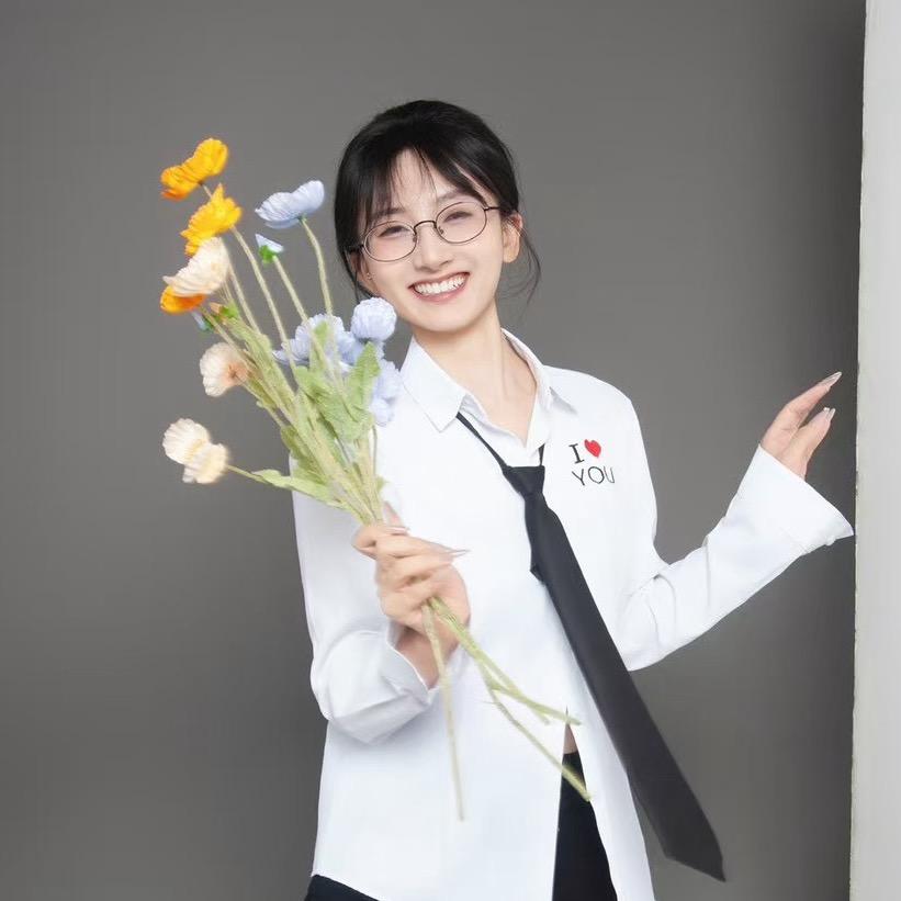 烁烁老师讲英语ἅπτω