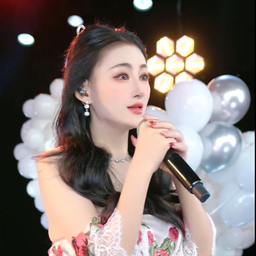💃塞班班