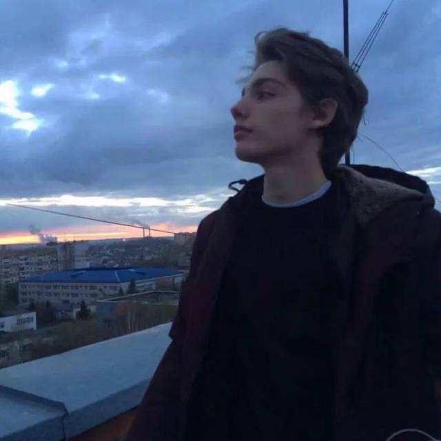 Ash^