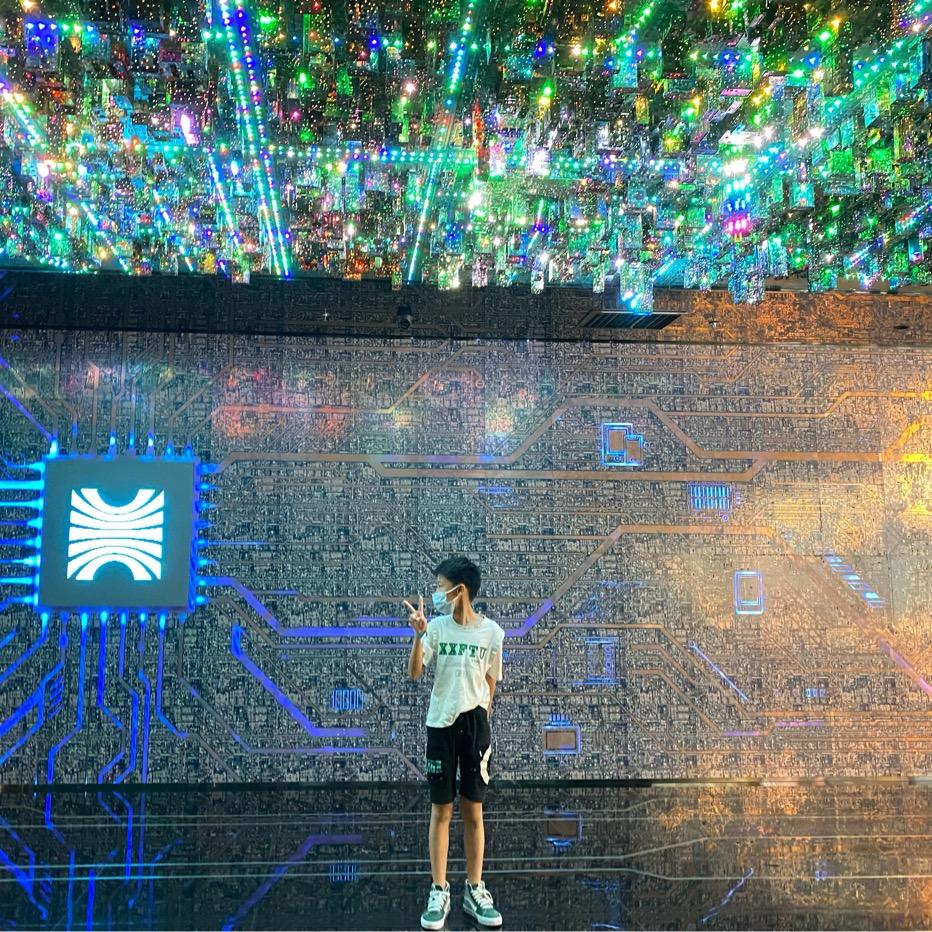 我真的不是奥特曼哦