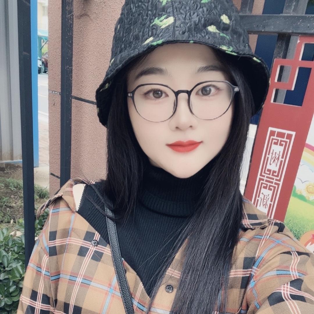 李晓慧（单亲妈妈）