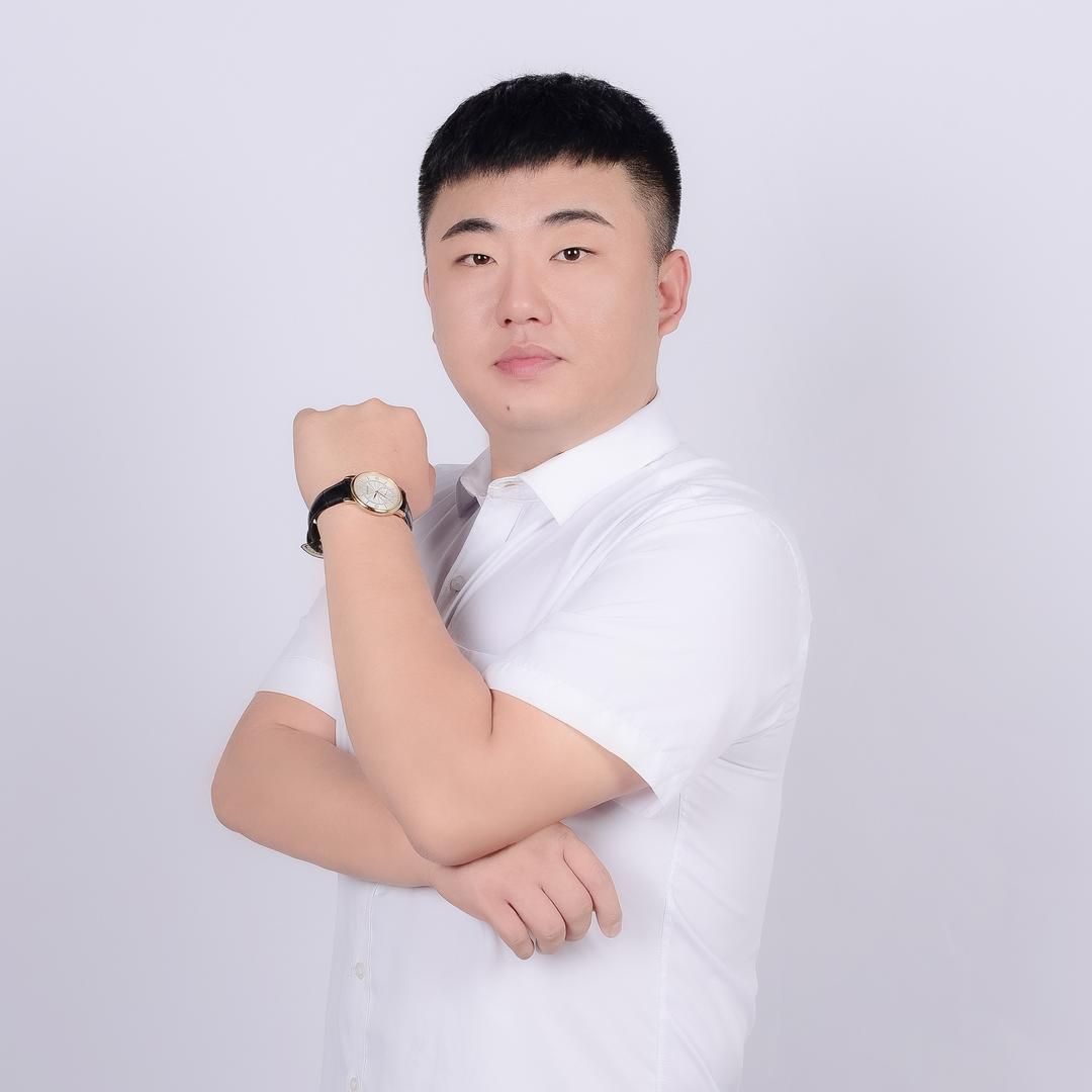 龙腾二手车王行长