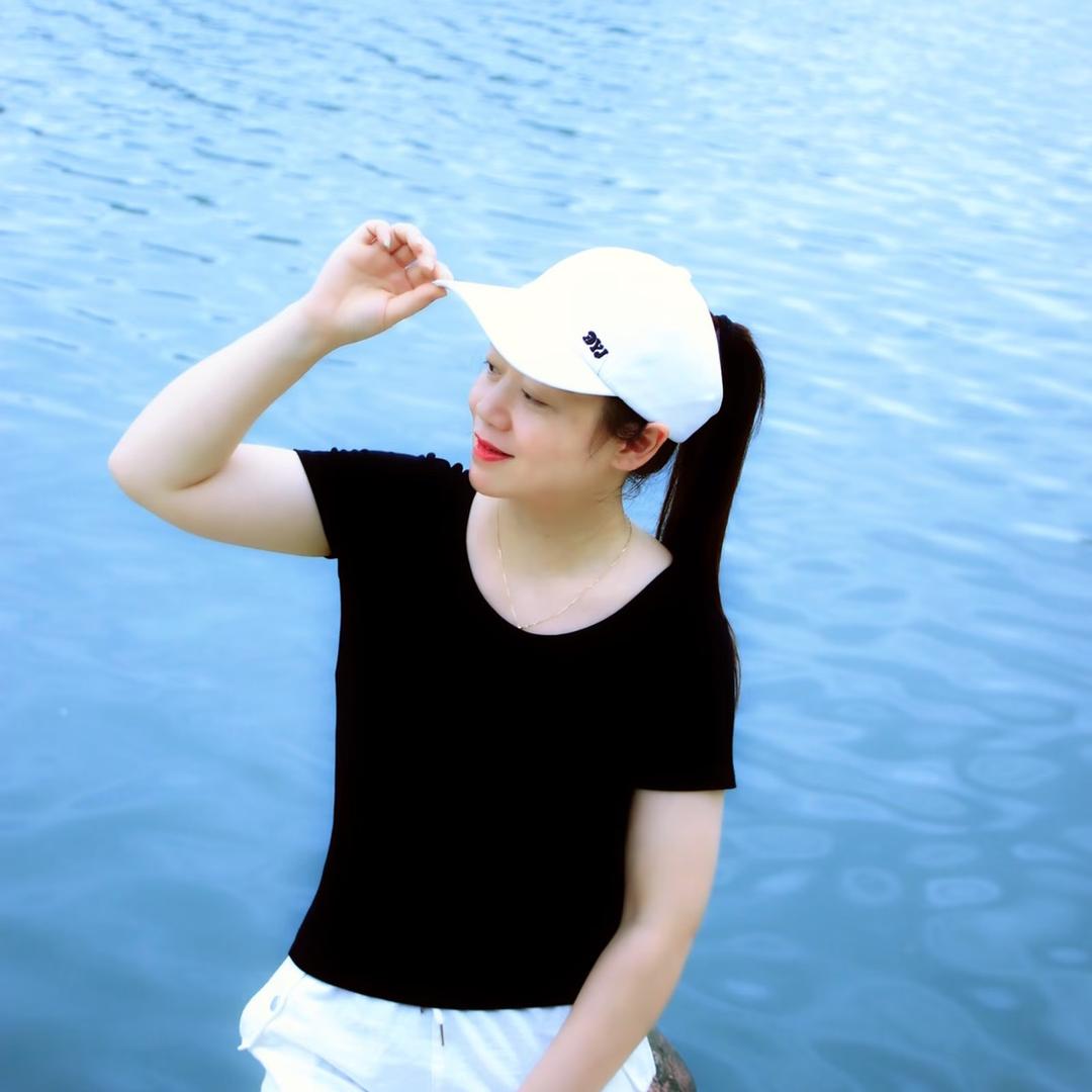 @曳舞微笑