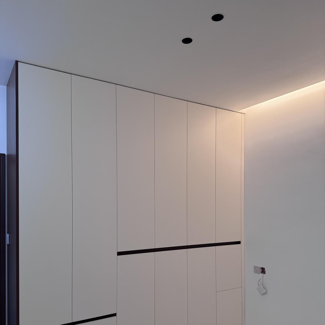 兴义市变色龙亿美家具