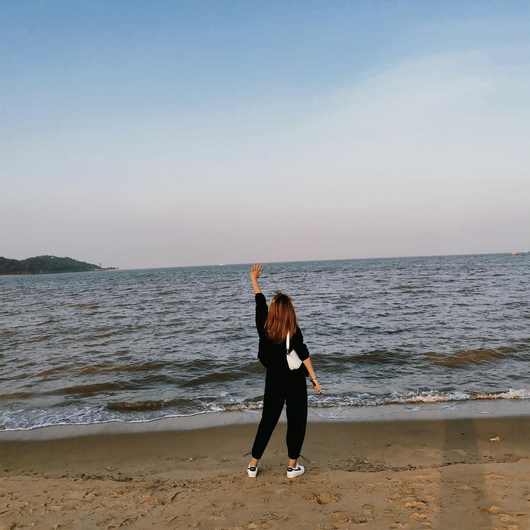 万万*