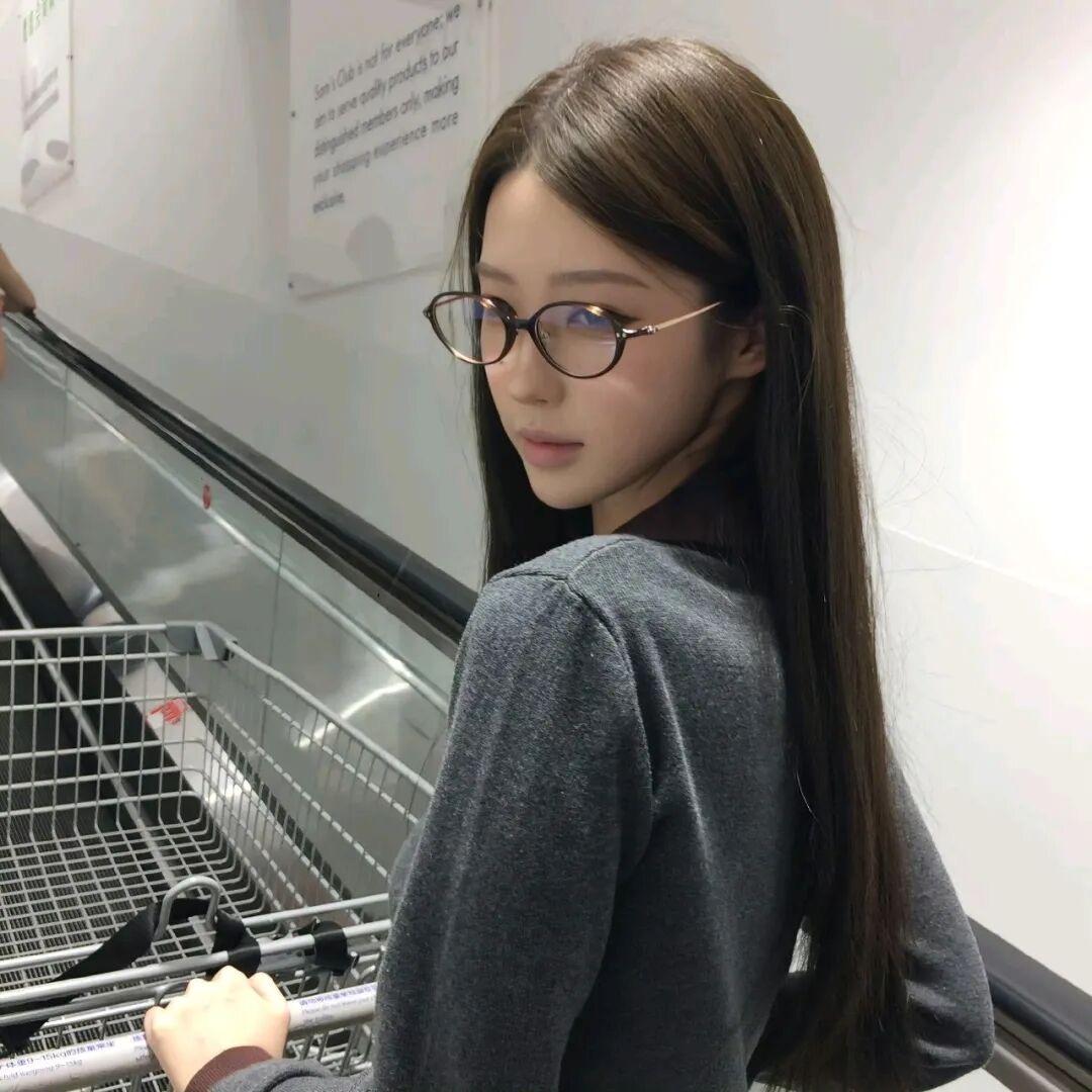 月和间雪
