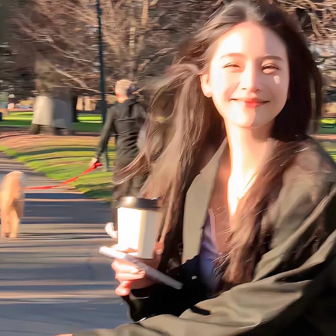 草莓酱浩祺你