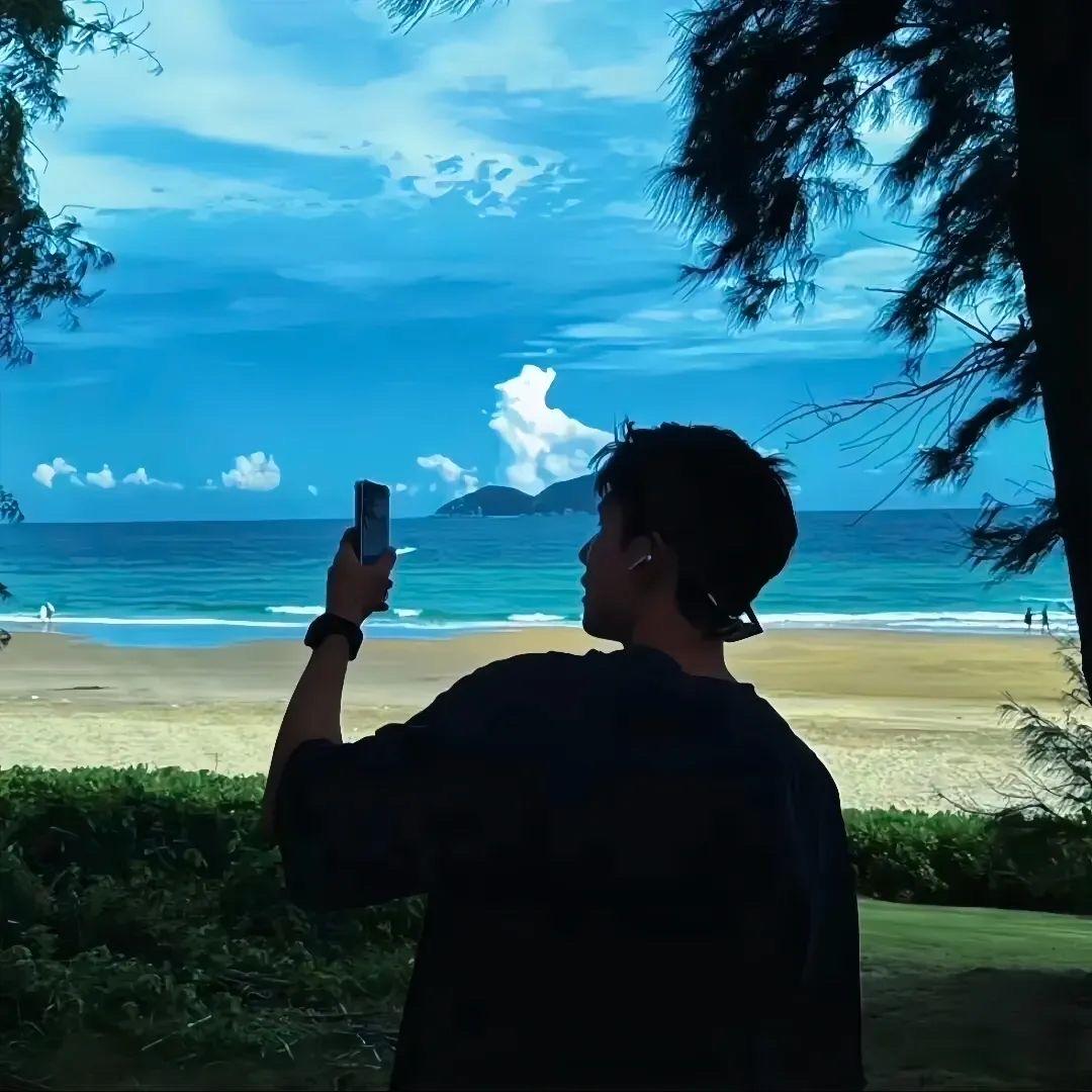 L.李贪贪贪
