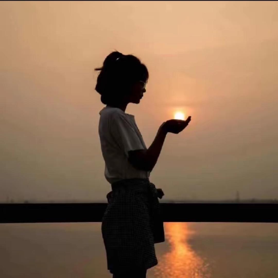 是二慧 吖🐥(晚6.30直播)