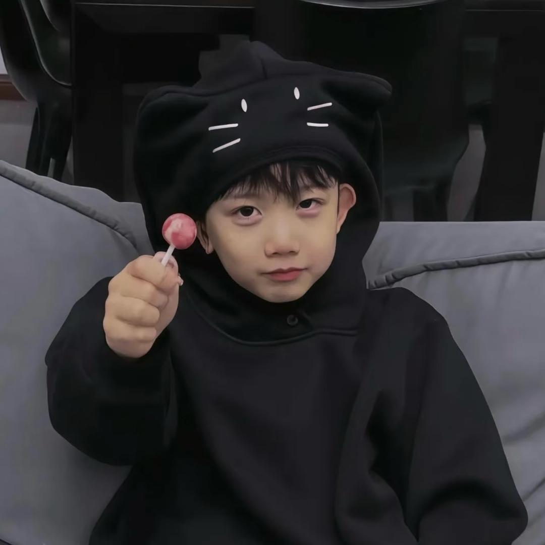 Z ㅤㅤ  ㅤㅤㅤㅤ