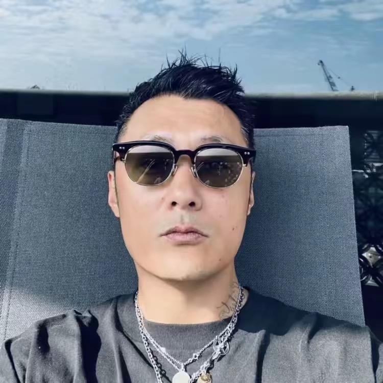 :.情不敢至深