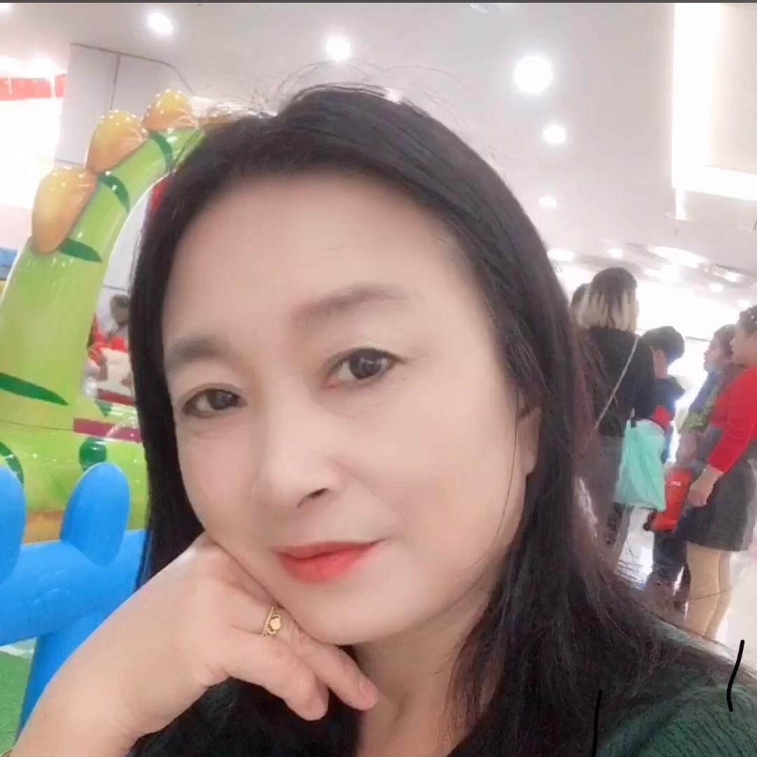 爱笑的女人