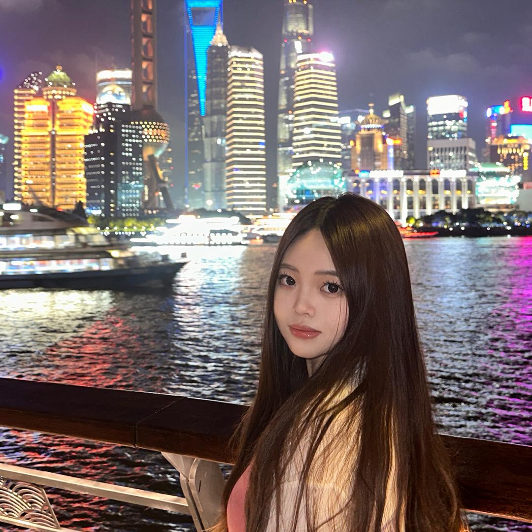 不怕摔倒的小牙.u