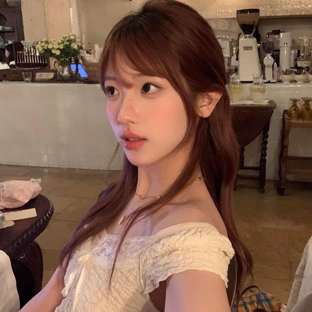 Yy.
