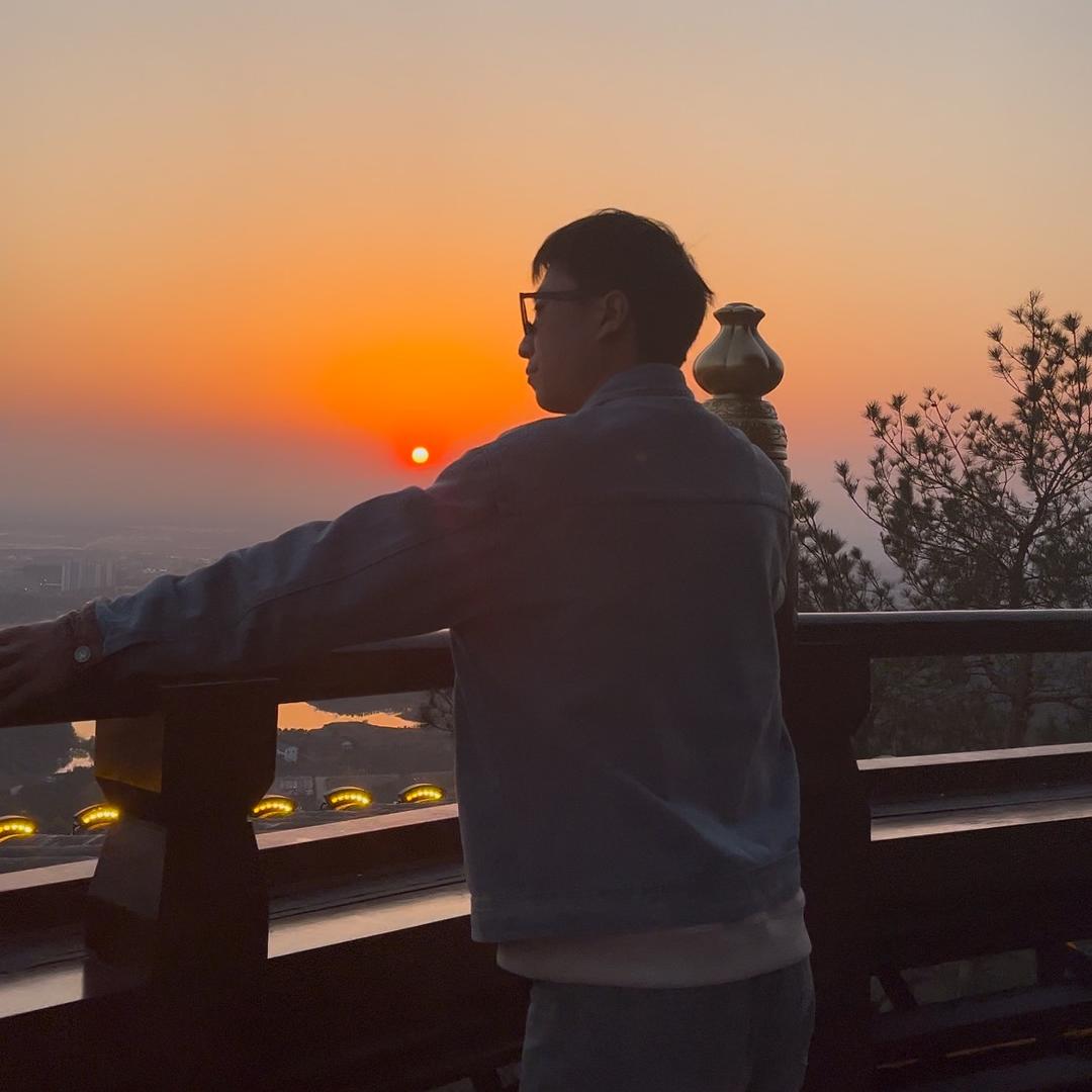 东方啊磊