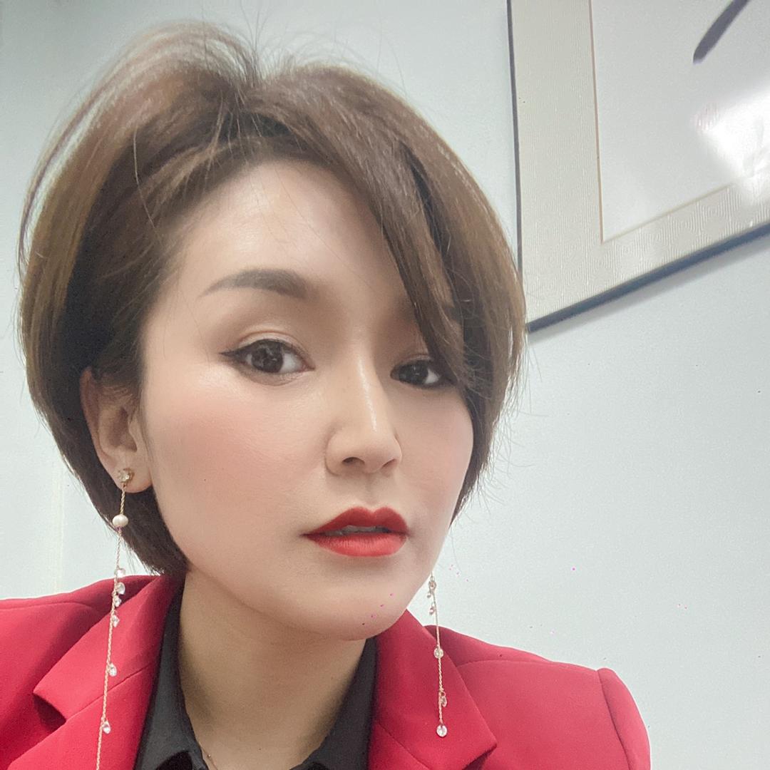 宜宾金融 刘颖颖