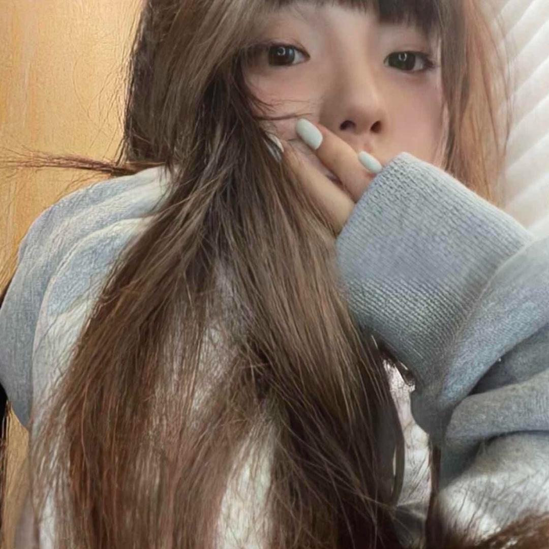 美女也会ᵉᵐᵒ