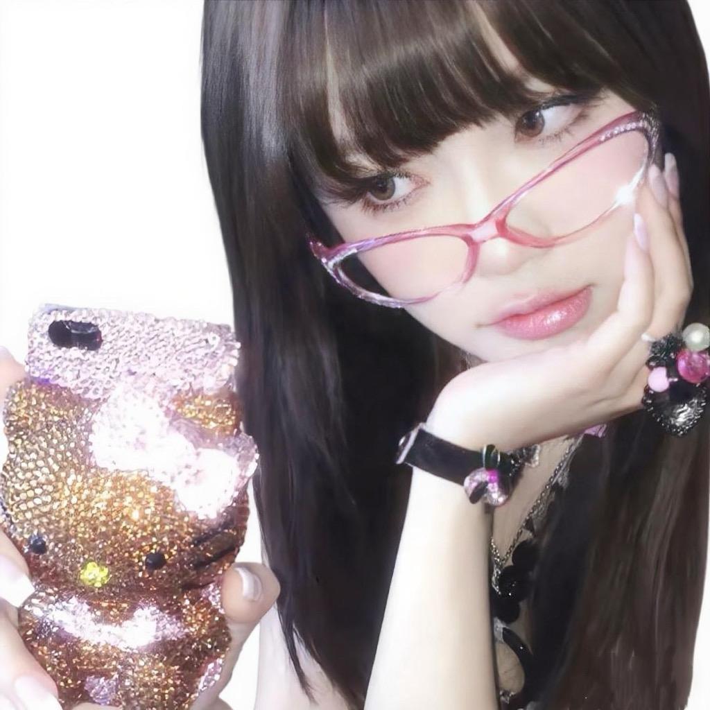 川岛奈奈子.