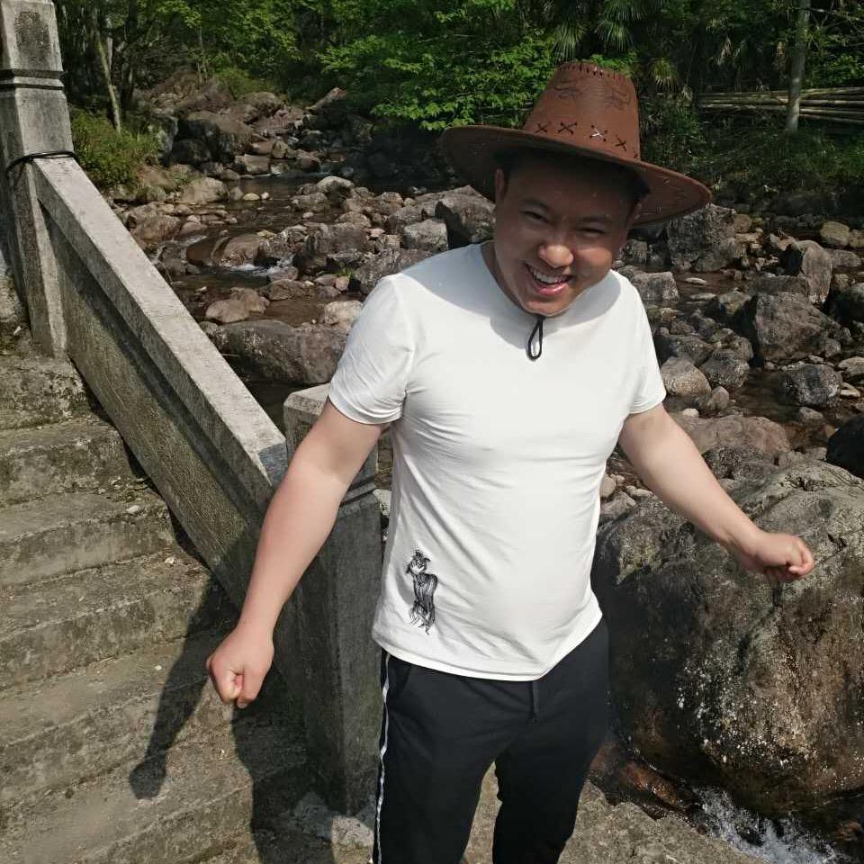 广州新塘大敦做海鲜的胖子