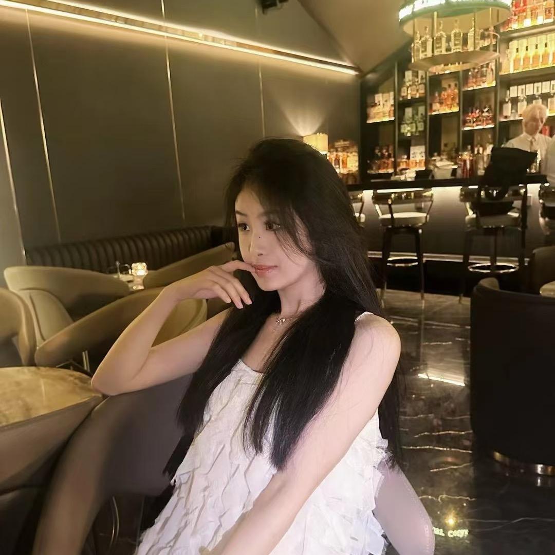 宴安安服饰