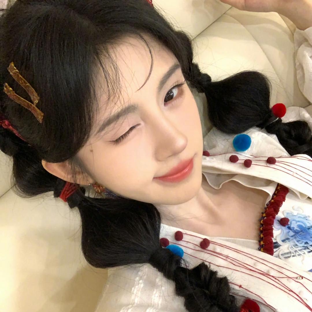 黑凤梨的可爱先生