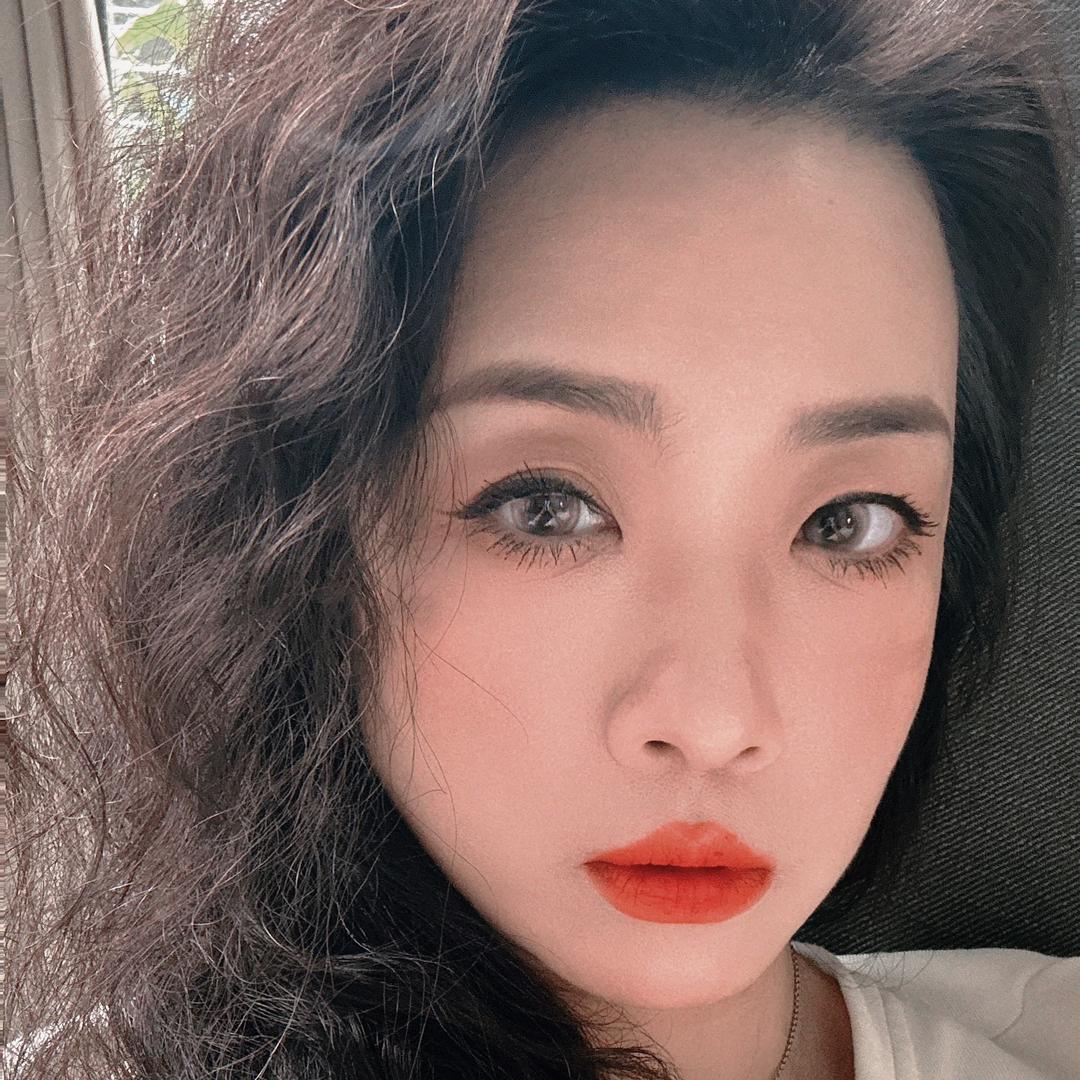 阿怡不是阿姨🧚‍♀️