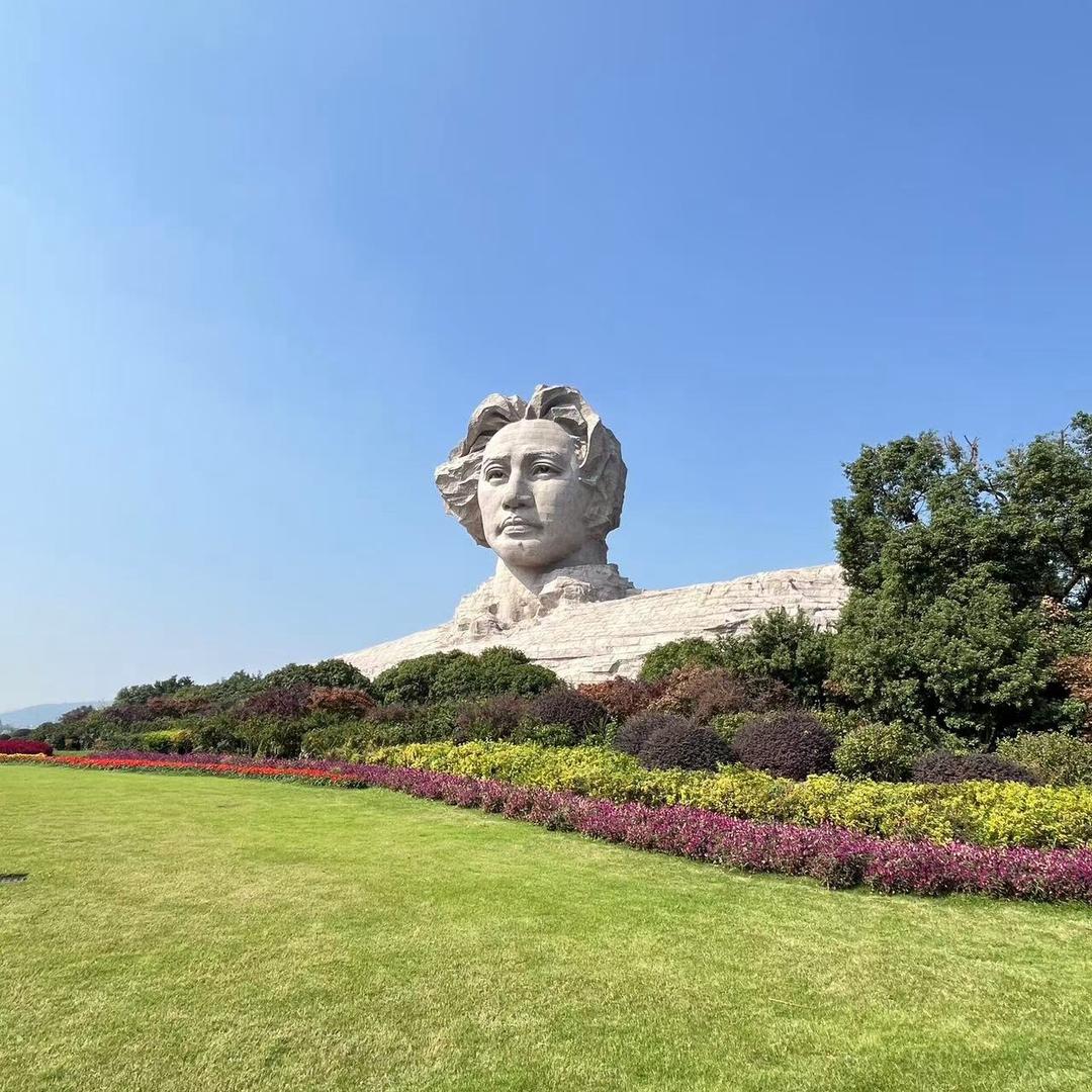 依然潇洒